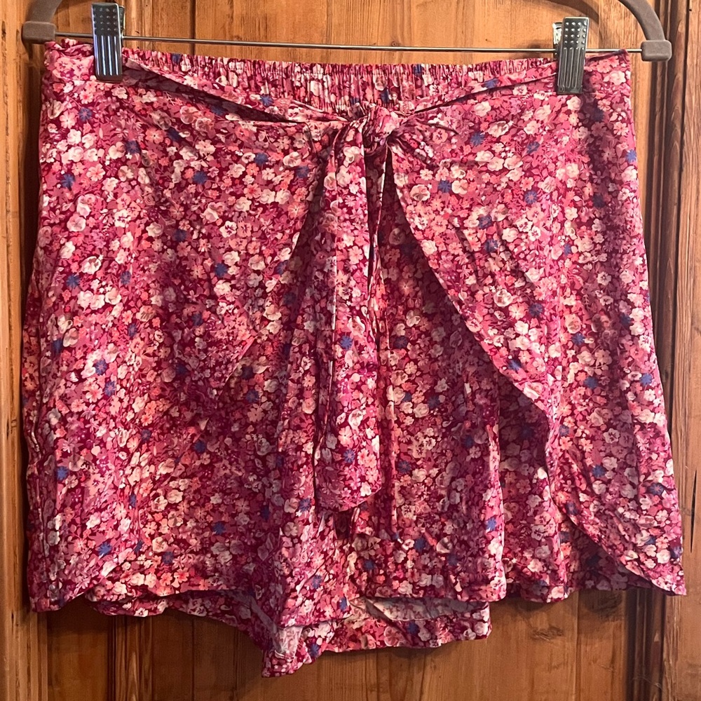 Chelsea & Violet Pink Floral Bathing Skirt / Cover up…NWOT